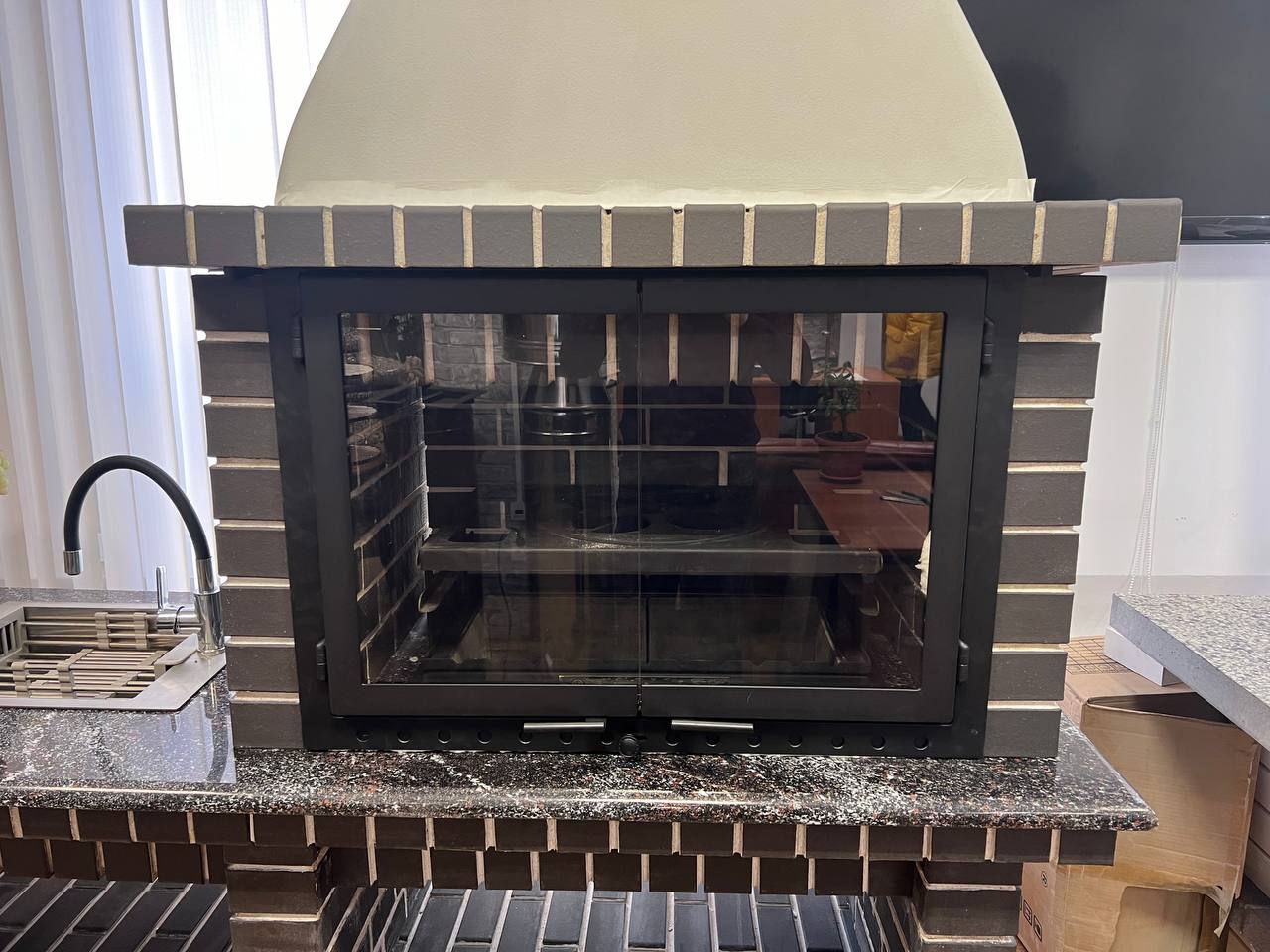 Каминная дверца со стеклом